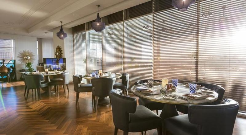 DoubleTree by Hilton Hotel Dubai - Jumeirah Beach